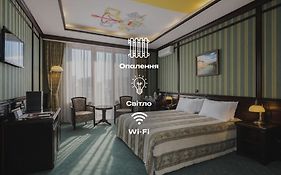 Attache & Tiso Hotel
